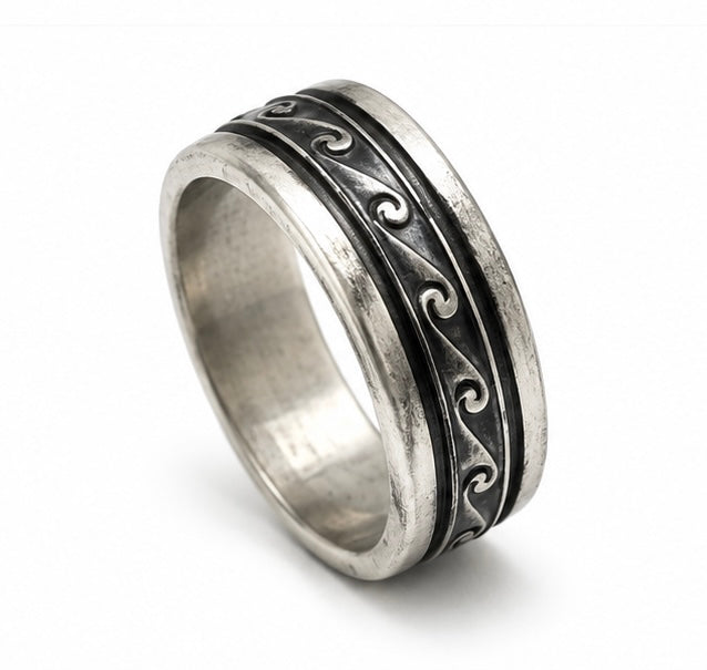 Vintage 925 Oxidized Sterling Silver Wave Pattern Spinner Band Ring